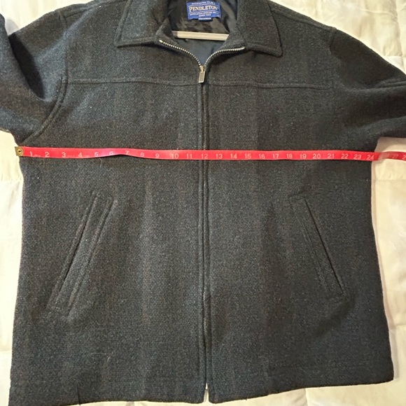 Men's Pendleton wool Thinsulate Zipper jacket. Size large - Picture 4 of 9